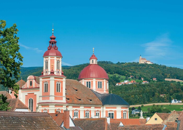 Pöllau Castle with pilgrimage church Pöllauberg in Eastern Styria | © TV Oststeiermark | Helmut Schweighofer