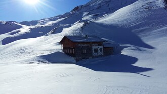 Giglachseehütte im Winter | © Giglachseehütte