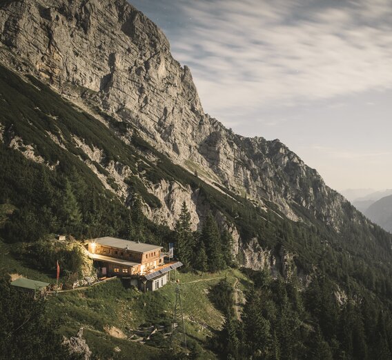 Buchsteinhaus in the Gesäuse at 1,571 m | © TV Gesäuse | Stefan Leitner
