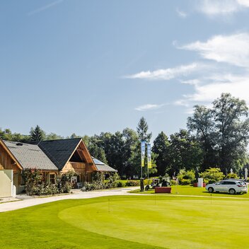 Clubhaus Golf- & Landclub Ennstal I Gesäuse I Steiermark | © THOMAS SATTLER | Thomas Sattler