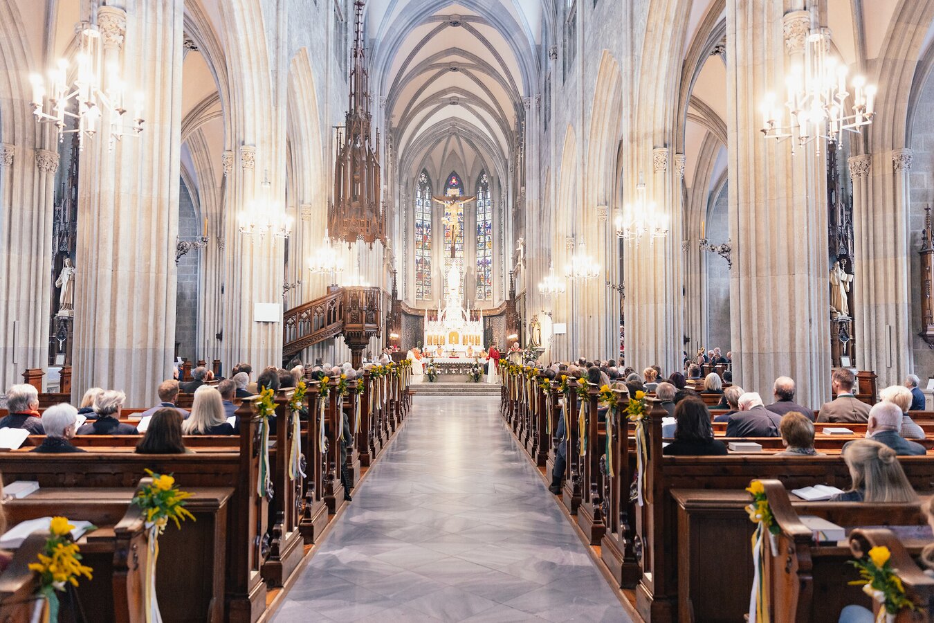 Heilige Messe in der Stiftskirche Admont.