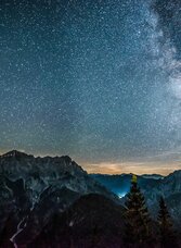 Impressive night sky in the Gesäuse