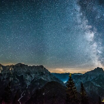 Beeindruckender Nachthimmel im Gesäuse | © Andreas Hollinger | Nationalpark Gesäuse