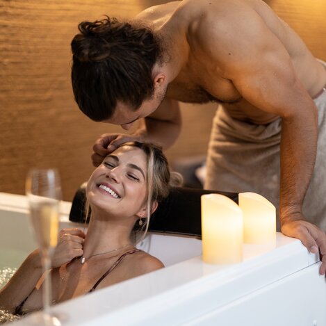 Romantische Zeit im Private Spa des Thermenresorts Bad Loipersdorf | © Thermenresort Loipersdorf | Jean Van Luelik Photographer | © Thermenresort Bad Loipersdorf