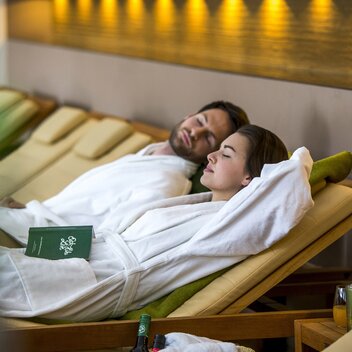 Entspannen in der Therme Loipersdorf | © STG | Tom Lamm
