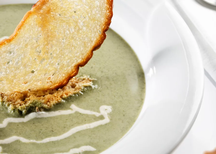 Wild garlic cream soup with horseradish mousse | © Qualifizierungsakademie Oststeiermark | Bernhard Bergmann
