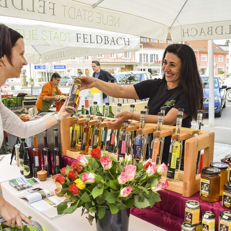 Regional Einkaufen am Bauernmarkt in Feldbach | © Bernhard Bergmann | Stadtgemeinde Feldbach