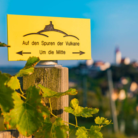 Auf den Spuren der Vulkane wandern | © Thermen- & Vulkanland | Werner Krug
