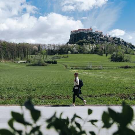 Wandern auf der Zotter-Genussschleife in Riegersburg | © Thermen- & Vulkanland | Line Sulzbacher