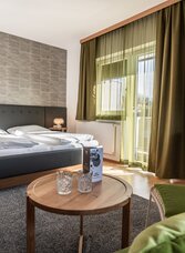 Zimmer Hotel Unterkunft Gastfreundlichkeit Modern Gemütlich Entspannung Bett Möbel 