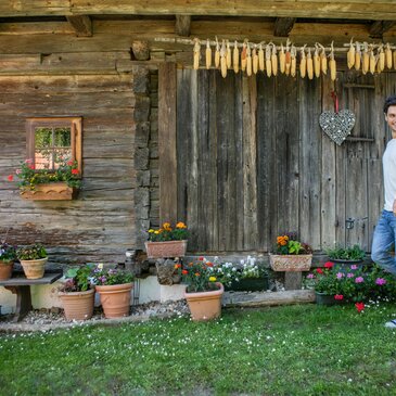 Urlaub Land Idylle Landlust Pärchen Entspannung Erholung Holz Wiese Herz 