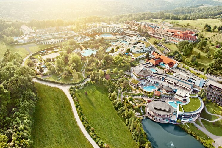 Überblick Thermenresort Bad Loipersdorf | © Thermenresort Bad Loipersdorf | Photographer: Michael Groessler | © Thermenresort Bad Loipersdorf