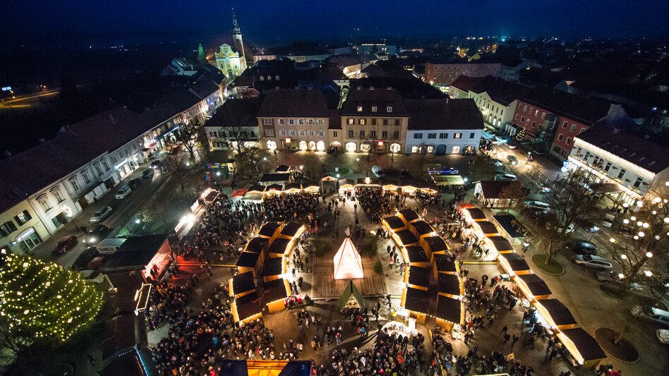 Advent Fürstenfeld Hauptplatz