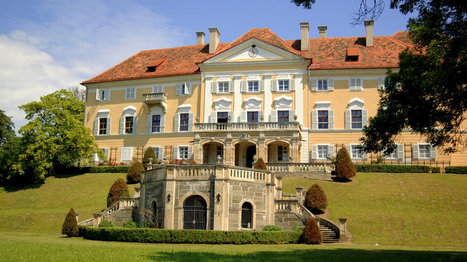 Schloss Halbenrain im Südosten der Steiermark