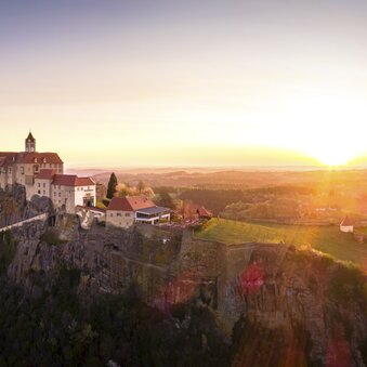 Sunrise at Riegersburg Castle | © Steiermark Tourismus | photo-austria.at