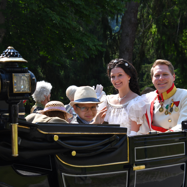 Festlicher Einzug des Kaiserpaares in Bad Gleichenberg