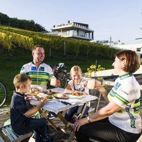 Familientour | © Thermen- & Vulkanland | pixelmaker.at