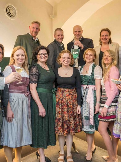 Gruppenfoto beim genussvollen Auftakt der Oststeiermark zum Steiermark Frühling in Wien | Jürgen Fuchs