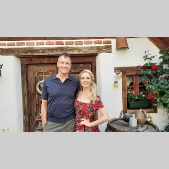 Silvia Schneider und Armin Assinger | © ORF