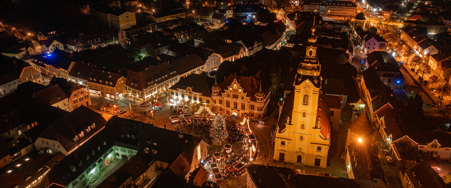 Aerial view Hartberg in advent | ©  Oststeiermark Tourismus | Rene Strasser