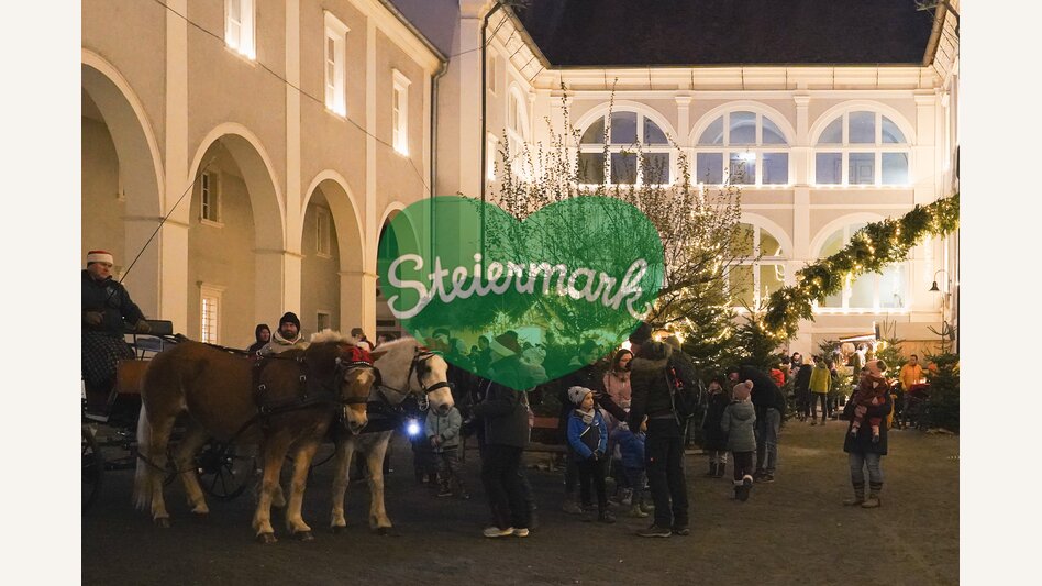 Pöllauer Advent mit Pferdekutsche | © Alexander Letonja | Maria Ebner