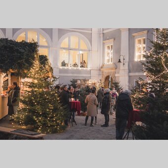 Ebner Advent im Pöllauer Schlosshof in der Oststeiermark | © Alexander Letonja | Maria Ebner
