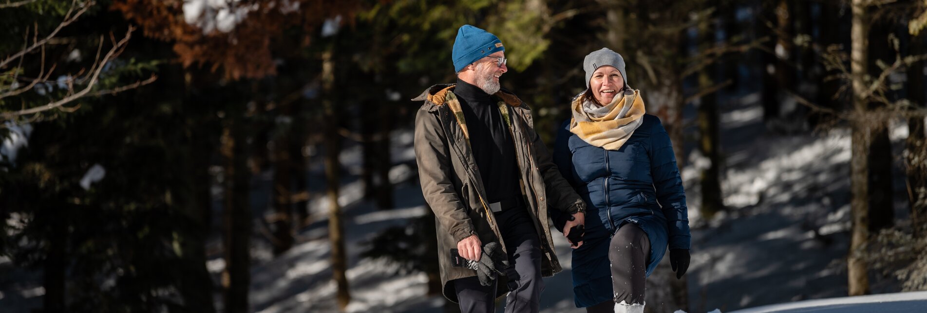 Couple on winter walk | Klaus Ranger | © TV Oststeiermark / Klaus Ranger
