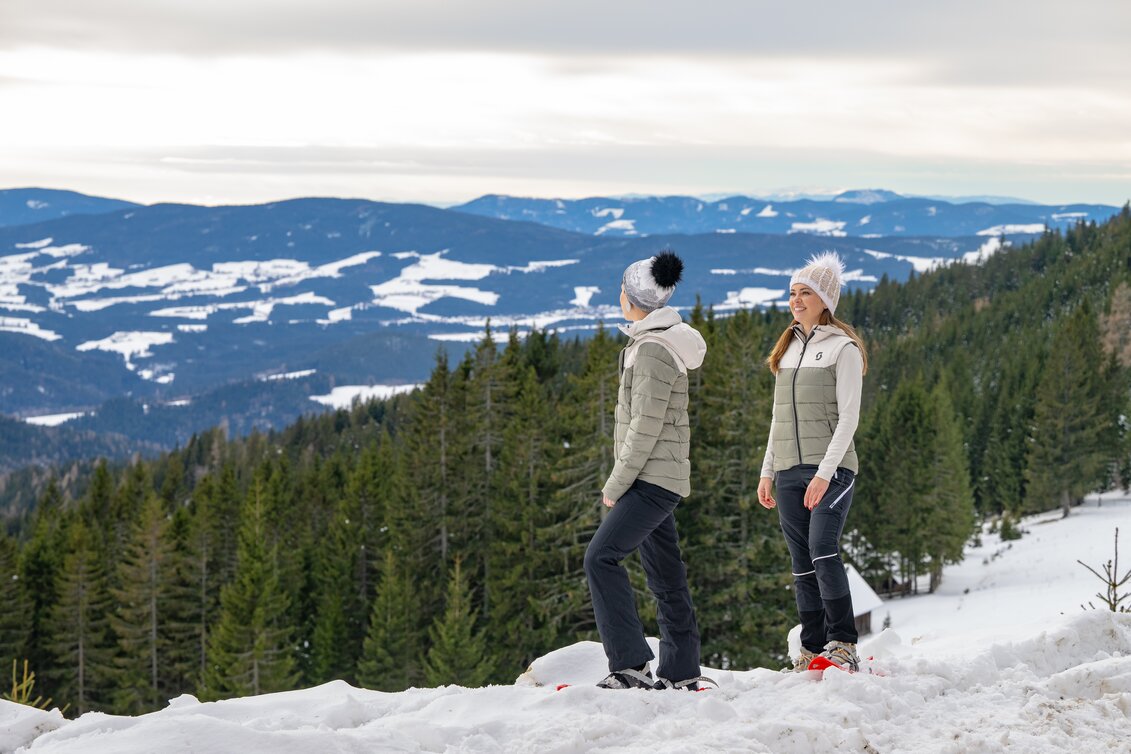 Schneeschuhwandern mit Schneelandschaft am Hochwechsel | © Oststeiermark Tourismus | Rene Strasser