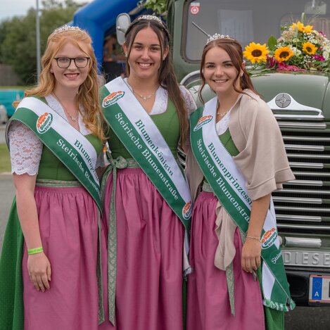 Die ehemaligen Hoheiten der Steirischen Blumenstraße | © 
Oststeiermark Tourismus | Rene Strasser