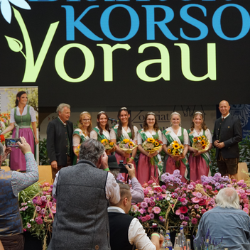 Krönung der neuen Hoheiten  | ©  Oststeiermark Tourismus | Jasmin Perhofer