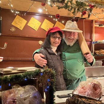 Kulinarische Verpflegung beim Hartberger Weihnachtsmarkt | © 
Oststeiermark Tourismus | Roswitha Schweighofer