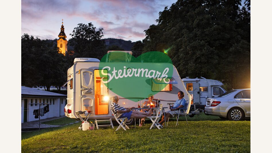 Gemütlicher Abend am Campingplatz in der Oststeiermark | © Campingplatz Hartberg | Bernhard Bergmann