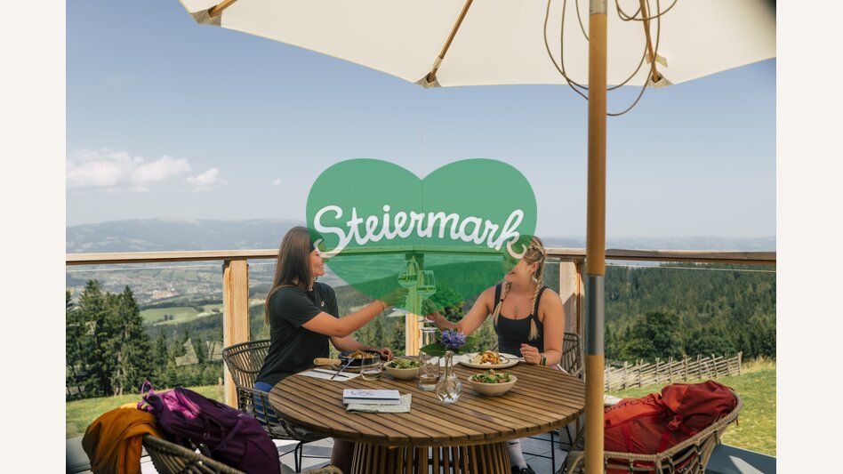 Kulinarik beim Olmstoll am Masenberg  | ©  Oststeiermark Tourismus |  Bernhard Bergmann