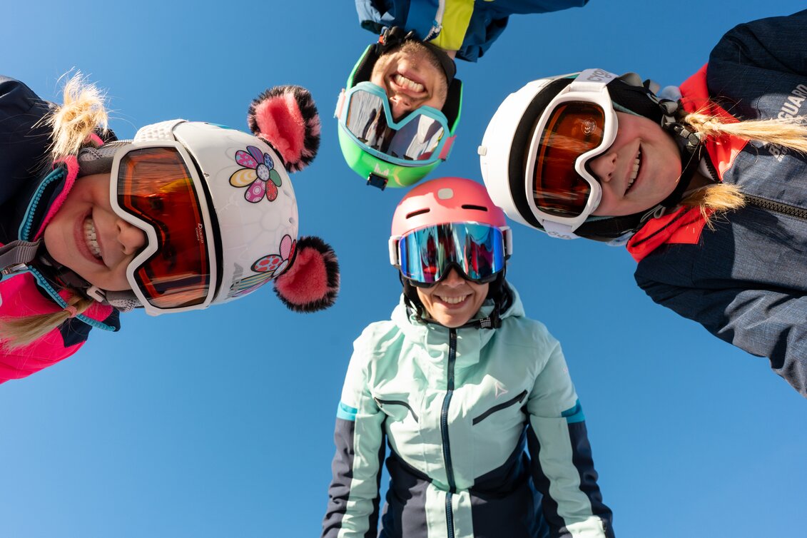 Familien-Skiabenteuer im Schnee | ©  Oststeiermark Tourismus | Cian J. Baumgartner
