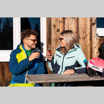 Gemütlicher Après-Ski-Moment | ©  Oststeiermark Tourismus | Cian J. Baumgartner