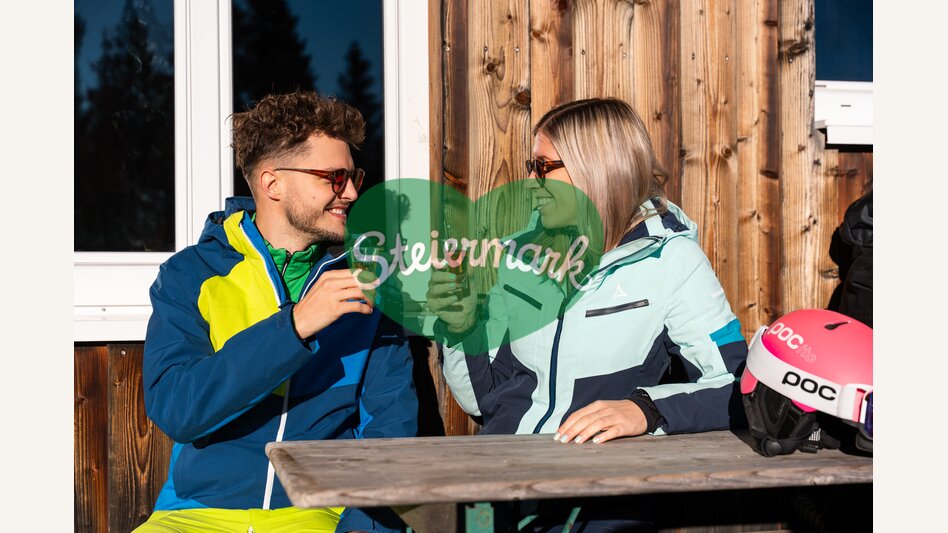 Gemütlicher Après-Ski-Moment | ©  Oststeiermark Tourismus | Cian J. Baumgartner