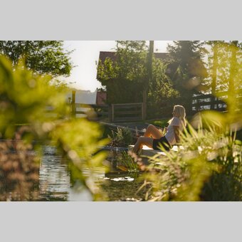 Entspannen am Löschteich am Pöllauberg in der Oststeiermark | ©  Oststeiermark Tourismus | Motion Manager