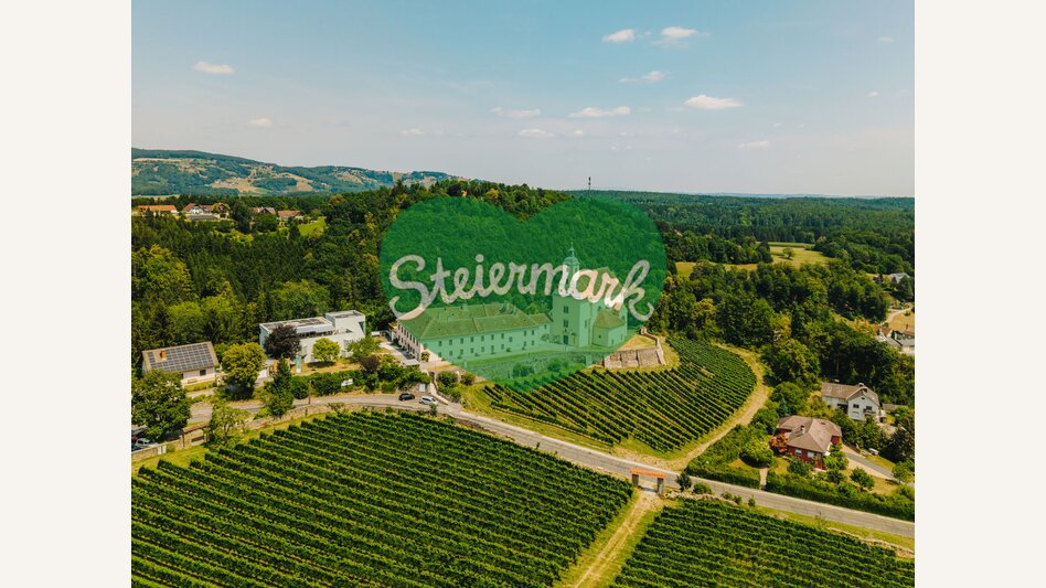 St. Johann bei Herberstein von oben in der Oststeiermark | ©  Oststeiermark Tourismus | Noah Ulrich