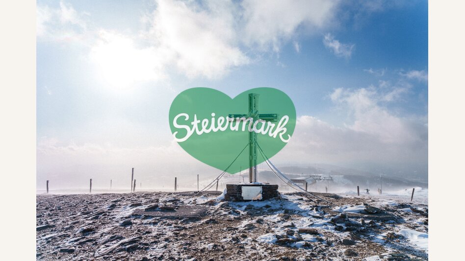 Stuhleck Gipfelkreuz im Winter | ©  Oststeiermark Tourismus | Lucas Vollmann-Oswald