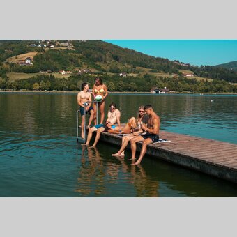 Mit Freunden am Stubenbergsee in der Oststeiermark | ©  Oststeiermark Tourismus | Socialis