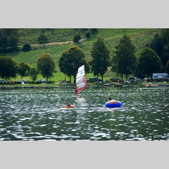 Surfen am Stubenbergsee | © 
Oststeiermark Tourismus | Christian Strassegger
