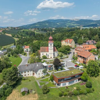 Luftaufnahme Puch im Apfelland | © Oststeiermark Tourismus | Helmut Schweighofer