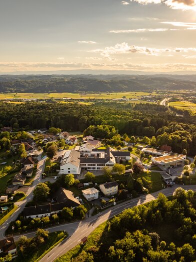 Luftaufnahme Hofstätten an der Raab in der Oststeiermark | © 
Oststeiermark Tourismus | Karl Schrotter Photograph
