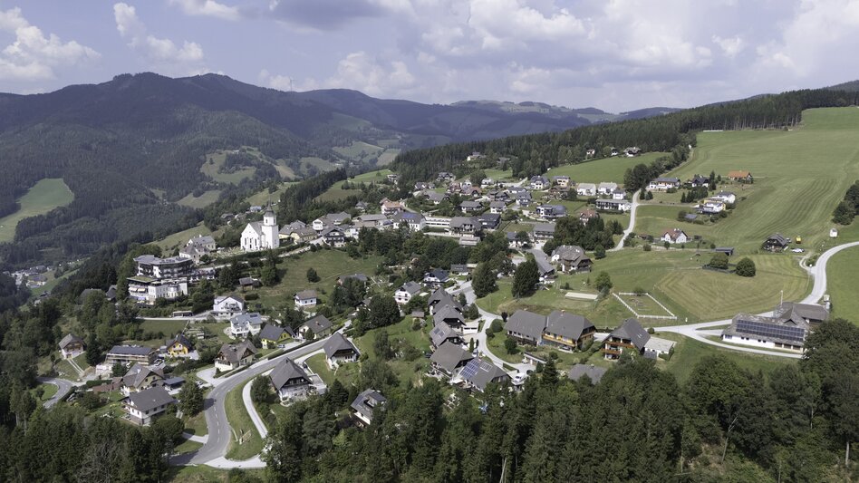 Luftaufnahme in St Kathrein am Offenegg