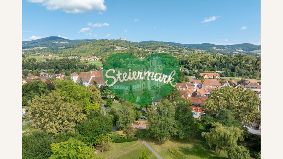 Pfarrkirche und Schlosspark in Pöllau | ©  Oststeiermark Tourismus | Helmut Schweighofer