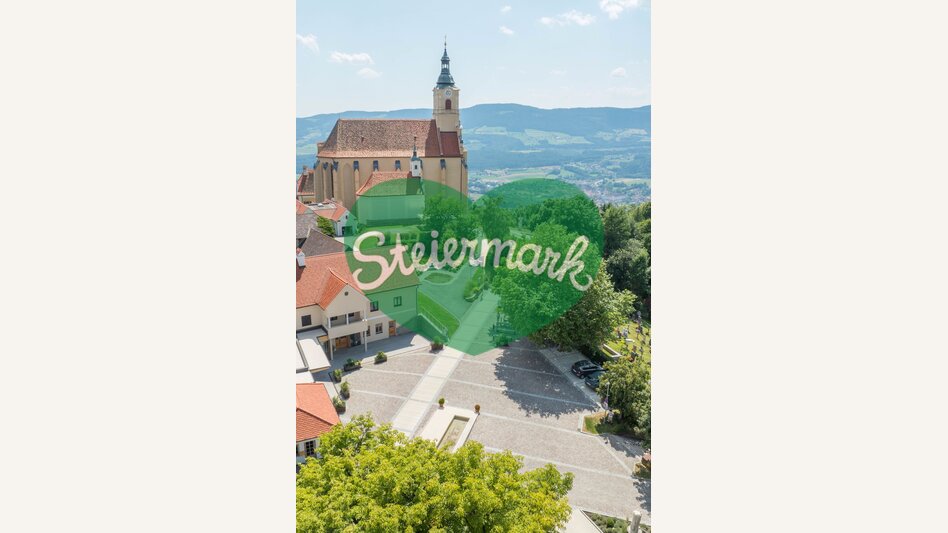 Hauptplatz Pöllauberg  im Naturpark Pöllauer Tal | ©  Oststeiermark Tourismus | Helmut Schweighofer