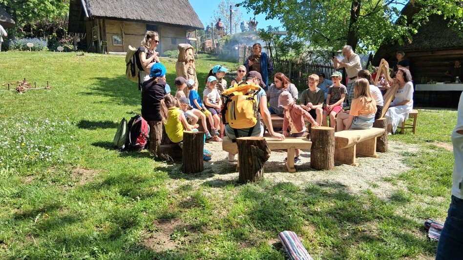 Schulkinderführung im Kulmkeltendorf