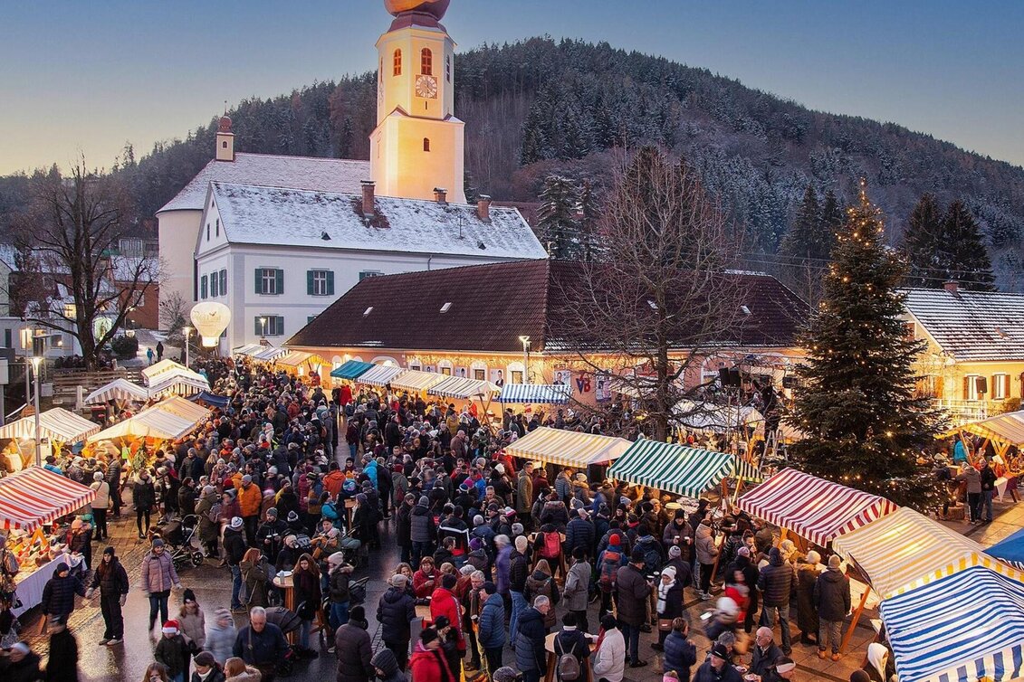 PackageMagischer Advent im Apfelland – Stubenbergsee - 2 oder 4 Nächte inkl. Frühstück