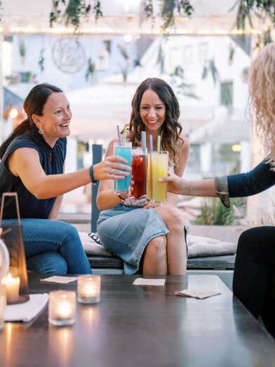 Cocktails am Sommerabend in der Oststeiermark | © TV Oststeiermark | diemosbachers