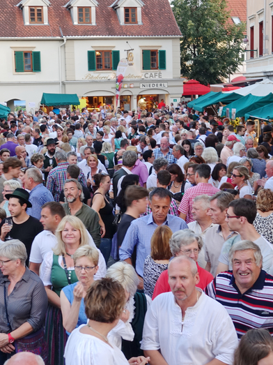 Mulbratlfest am Weizer Hauptplatz | © Stadtmarketing Weiz | Herwig Heran